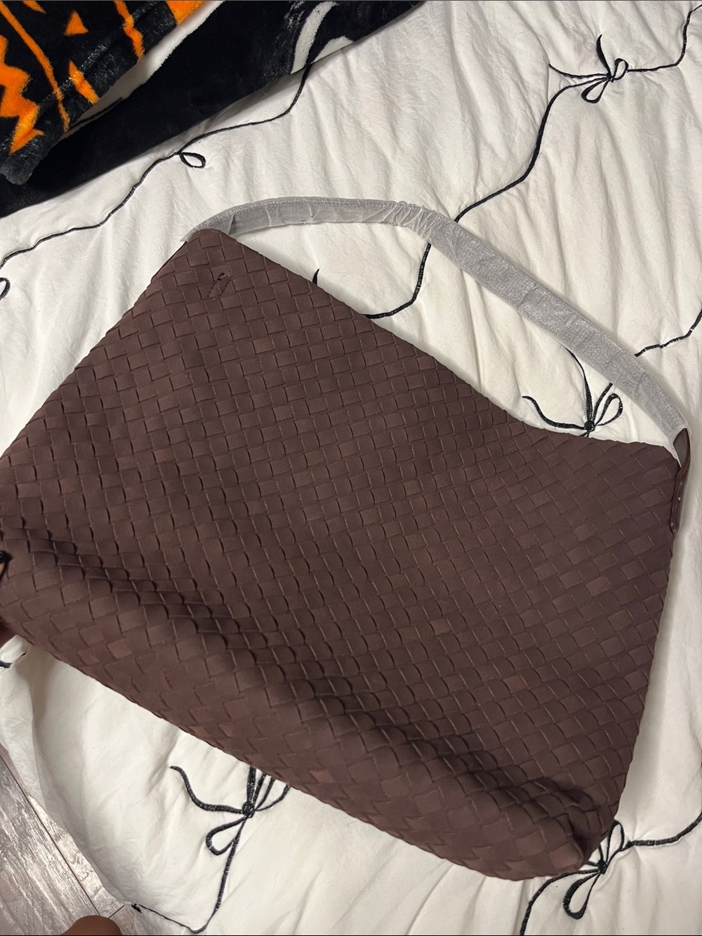 Brown suede shoulder bag - Picture 2 of 5